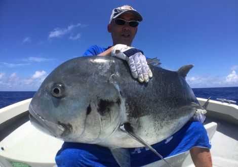 沖縄　西表島の釣りならお任せください。ルアー、シュノーケリング、ワンオーシャン、ONE OCEAN